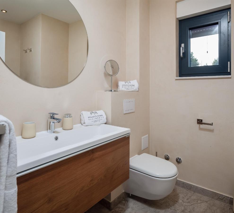 House & Home Слатине Экстерьер фото