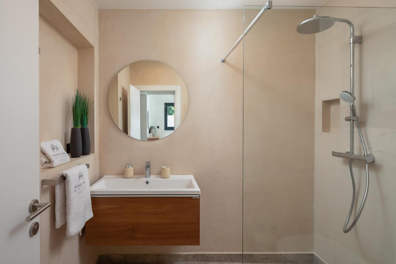 House & Home Слатине Экстерьер фото