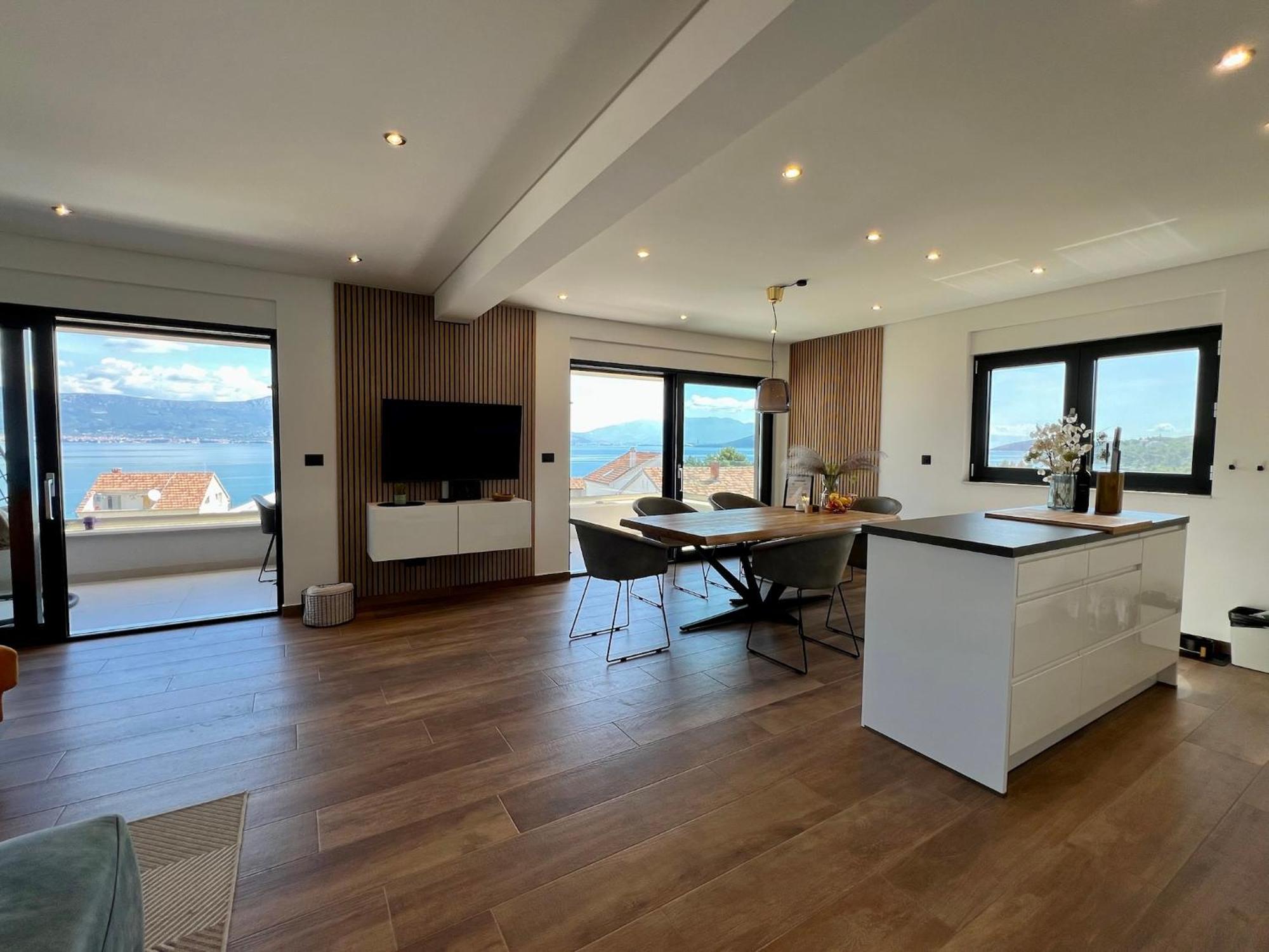 House & Home Слатине Экстерьер фото